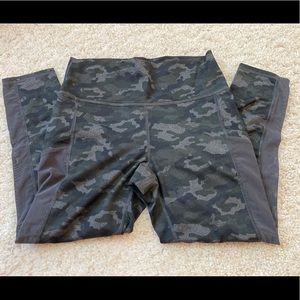 Fabletics Charcoal Camo Capris